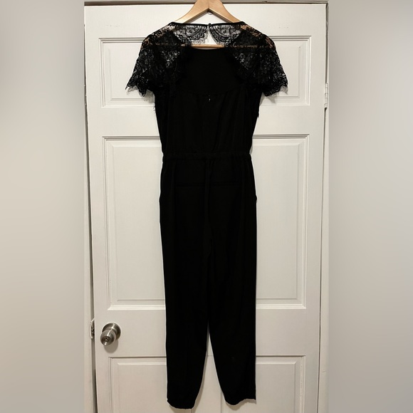 Ann Taylor Loft black romper, size 0P - Picture 3 of 5